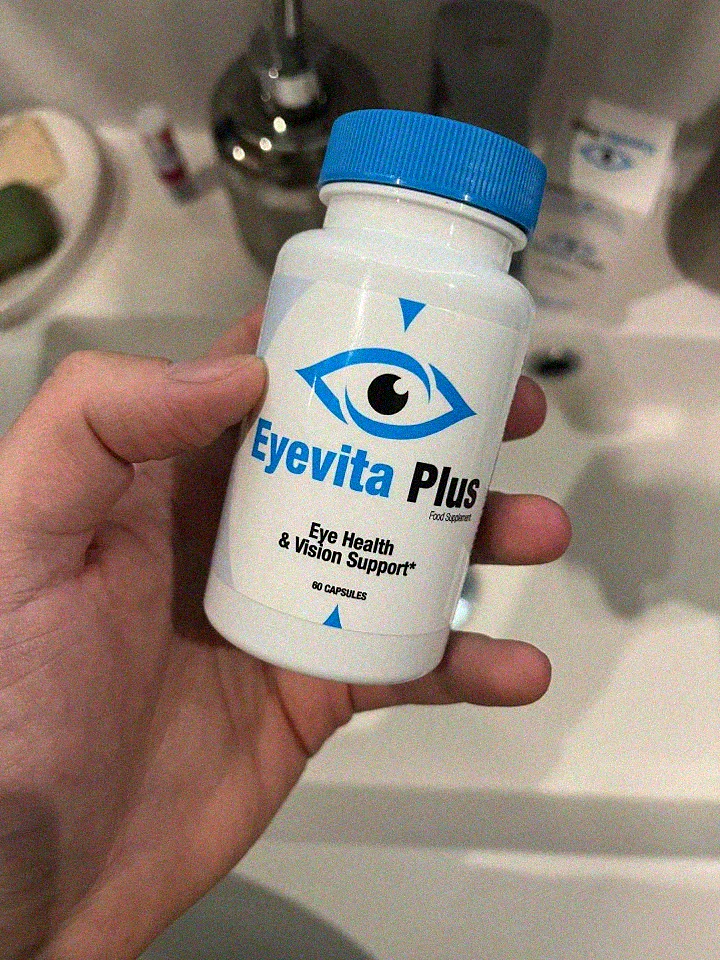 Eyevita Plus review blog featured image for vision support supplement